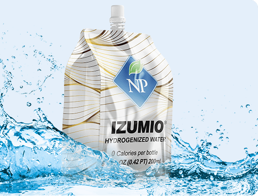 プロテインをシェイカーに入れる画像